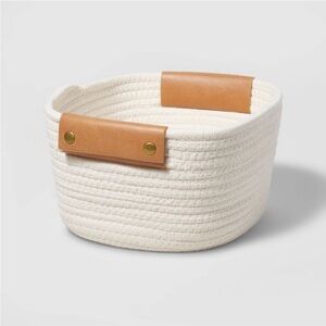 2!!!! BRIGHTOOM NWT decorative coiled rope baskets -cream -small -11”